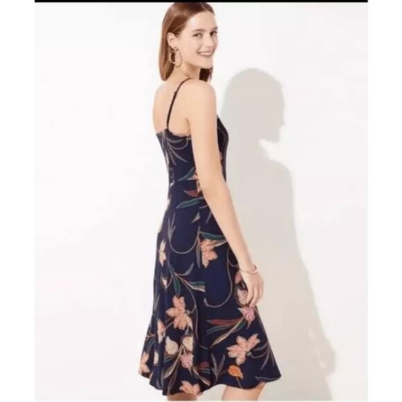 Loft Women's Dress Size 2P Navy Blue Floral Strappy Summer - Picture 2 of 10